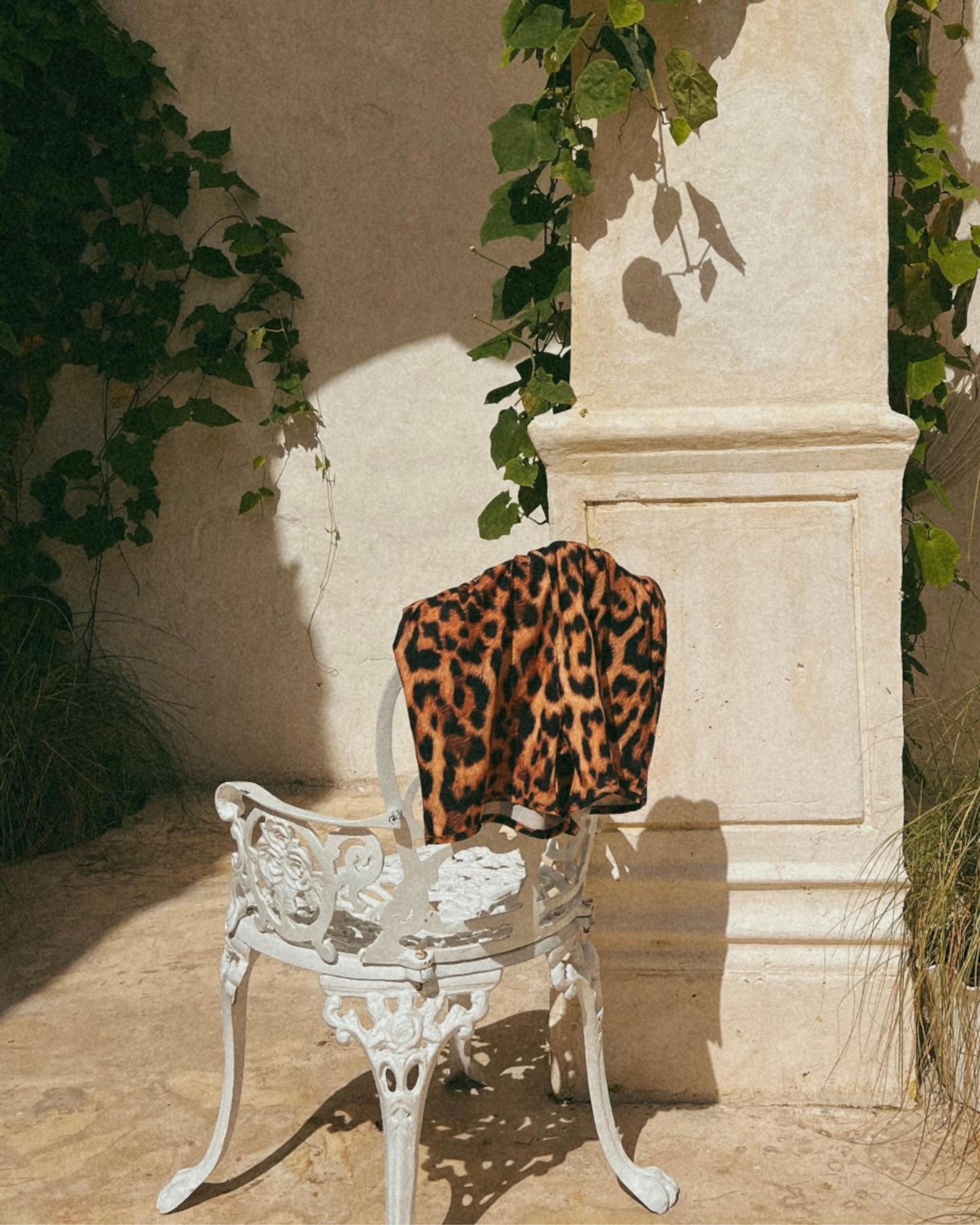Roberto ECO short - Jaguar Animal Print